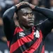 Athletico se manifesta após caso de racismo contra Viveros