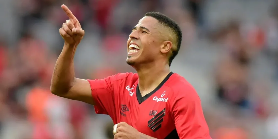 Após se naturalizar, Bergson é convocado para a seleção da Malásia