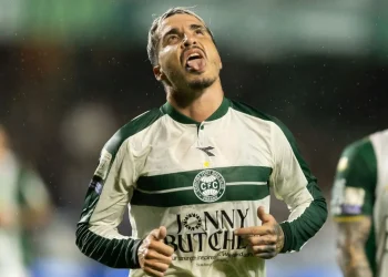 Coritiba x Athletico: Escalações e onde assistir ao vivo