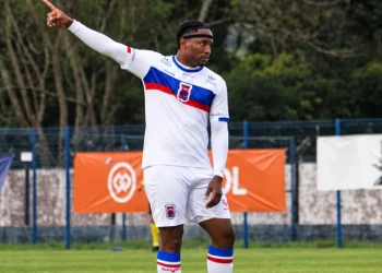 Paraná Clube desperdiça chances e perde a liderança da Copa Paraná