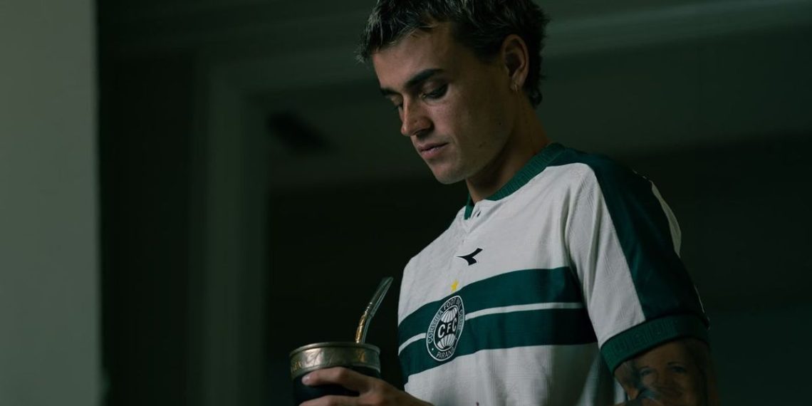 “Me falaram do projeto”: Reforço revela conversa e fica perto de estrear pelo Coritiba