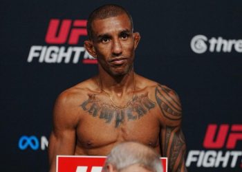 UFC: Após sofrer mal súbito em luta, Raoni Barcelos segue em observação