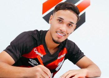 Com multas milionárias, Athletico assina com cinco jovens campeões sub-17