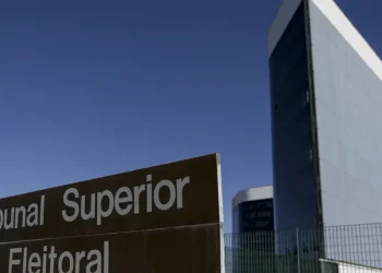 TSE rejeita ação para derrubar imagem de Bolsonaro feita por IA