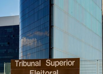 TSE forma maioria para manter retirada de posts sobre Nossa Senhora