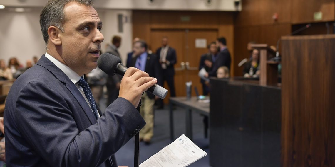 Alerj acelera discussão de projeto que pretende classificar CV e PCC como organizações terroristas no Rio