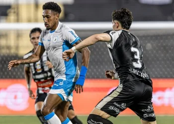 Time de Alex marca no fim e aproxima o Londrina do rebaixamento na Série B