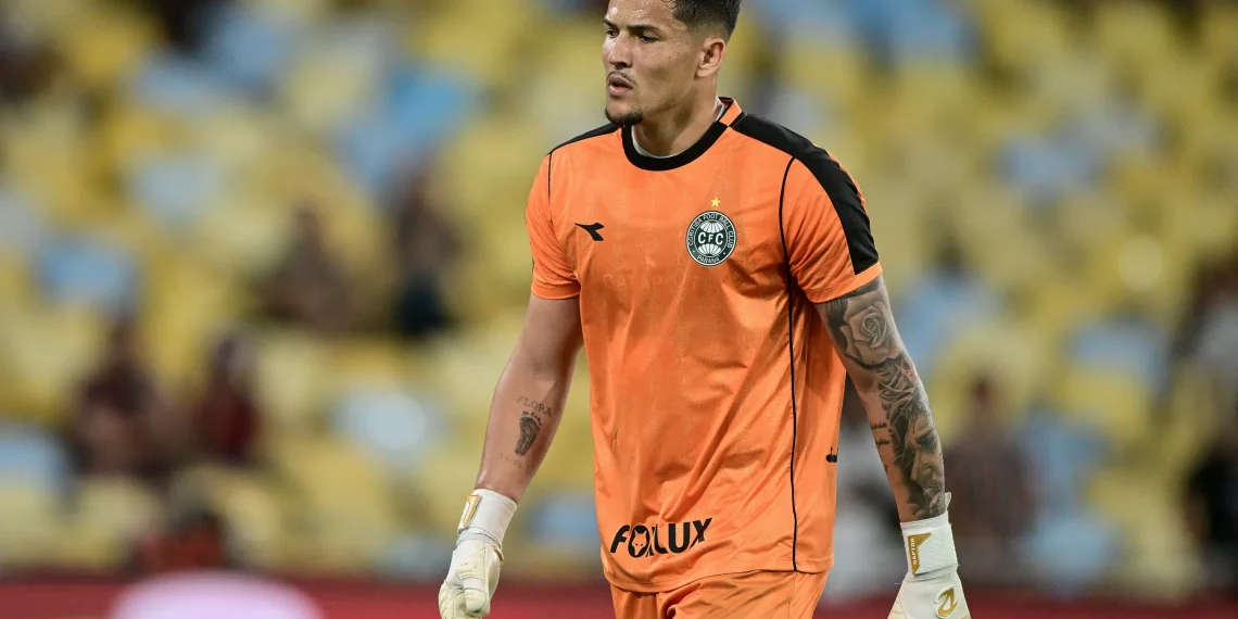 Savarino acaba com o Coritiba, que precisa reagir agora para não flertar com desastre no Brasileirão
