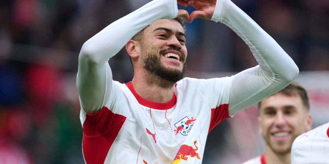Ex-Athletico, atacante Rômulo comemora feito inédito na Bundesliga