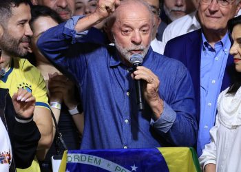 “Vamos mudar o jeito de governar este país”, diz Lula