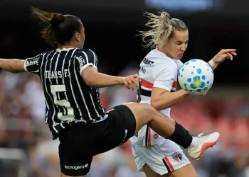São Paulo segura Corinthians e é campeão brasileiro pela 1ª vez